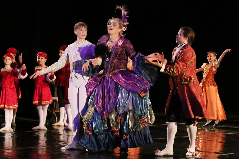Dětský balet Praha uctil památku Vlastimila Harapese, představení Popelky se zopakuje 24. listopadu