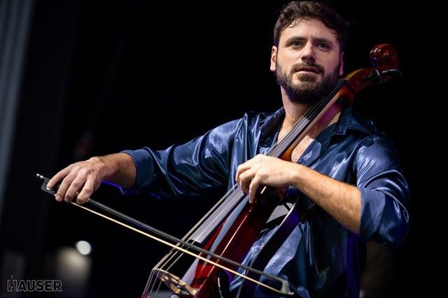 Světově proslulý violoncellový virtuos Hauser míří opět do Prahy. Vystoupí v O2 areně